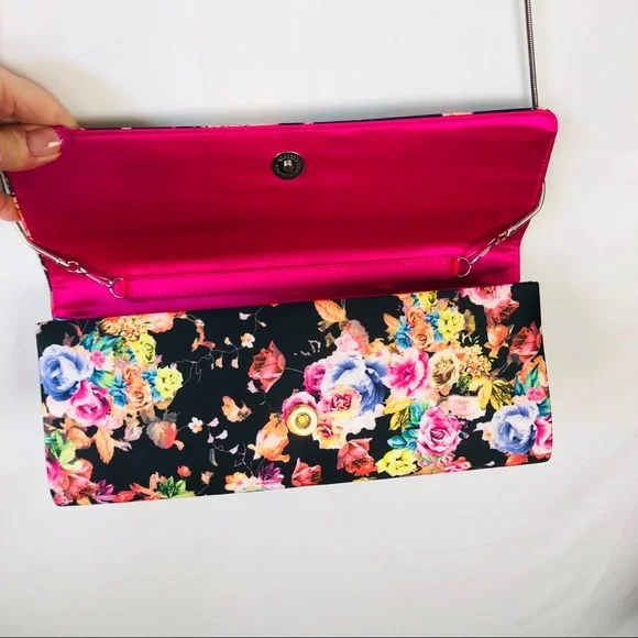 Bag/clutch with long gold chain - Picture 2 of 7